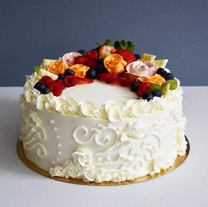 Fruit Topping Cake